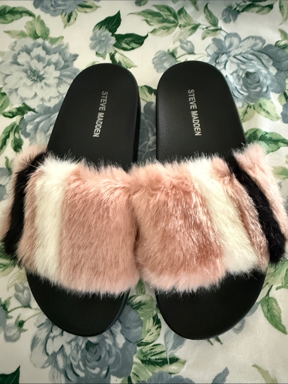 Fuzzy slides - Picture 6 of 6